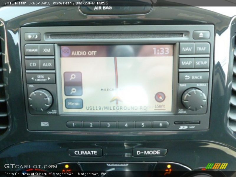 White Pearl / Black/Silver Trim 2011 Nissan Juke SV AWD