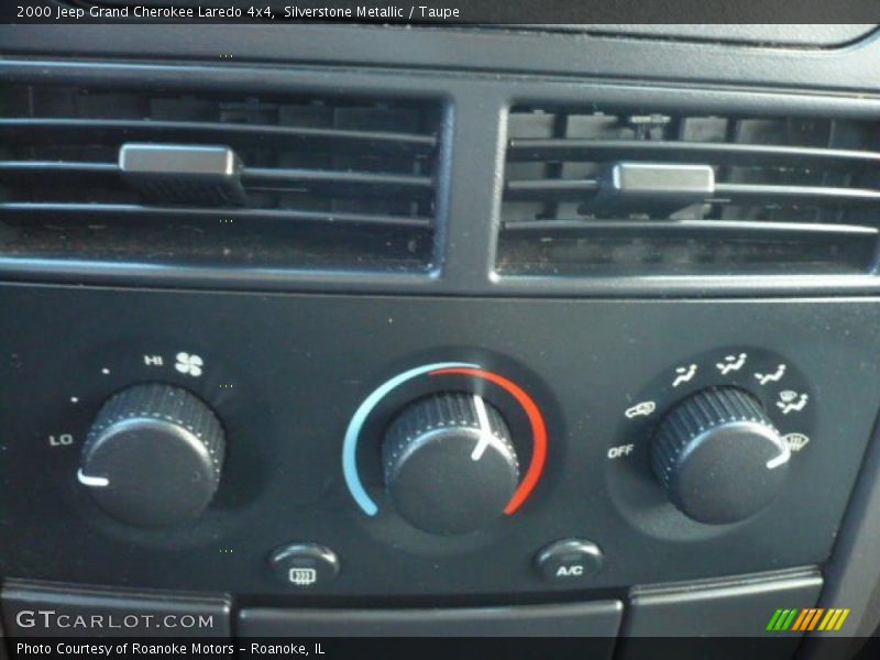 Silverstone Metallic / Taupe 2000 Jeep Grand Cherokee Laredo 4x4