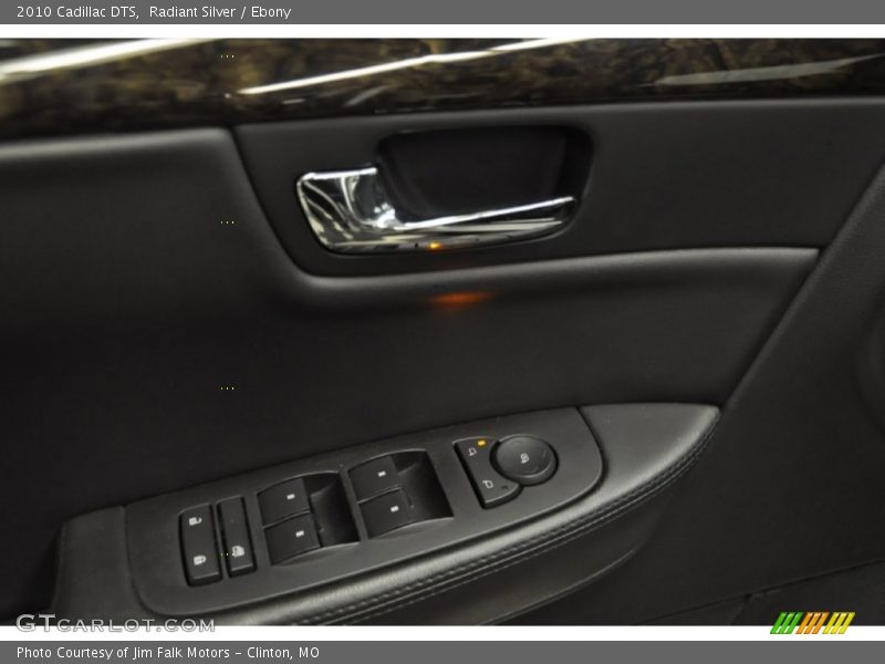 Radiant Silver / Ebony 2010 Cadillac DTS