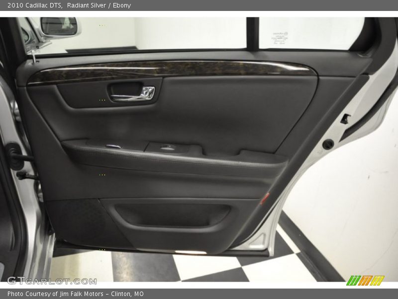 Radiant Silver / Ebony 2010 Cadillac DTS