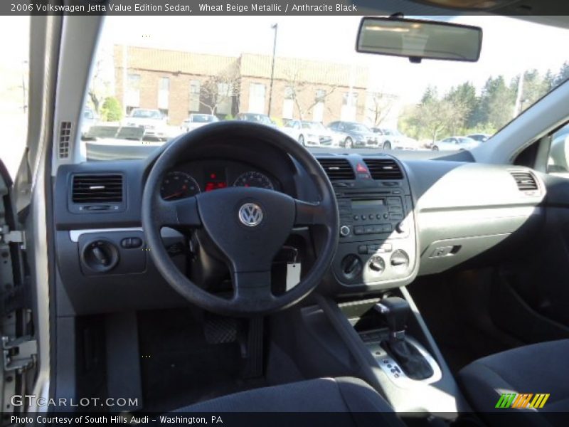 Wheat Beige Metallic / Anthracite Black 2006 Volkswagen Jetta Value Edition Sedan