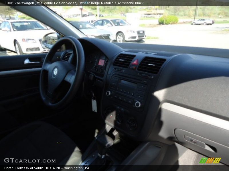 Wheat Beige Metallic / Anthracite Black 2006 Volkswagen Jetta Value Edition Sedan