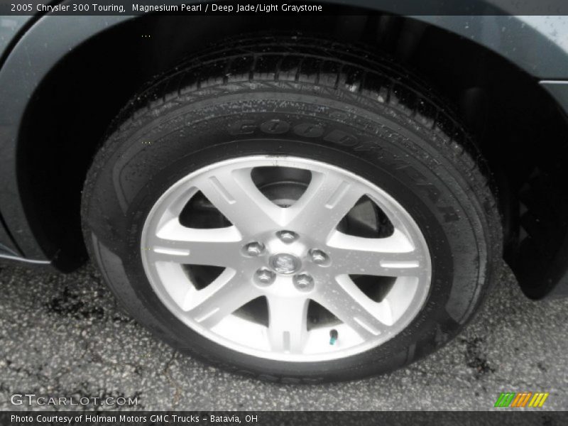 Magnesium Pearl / Deep Jade/Light Graystone 2005 Chrysler 300 Touring