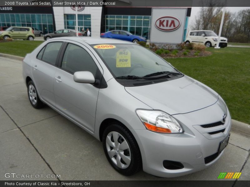 Silver Streak Mica / Dark Charcoal 2008 Toyota Yaris Sedan