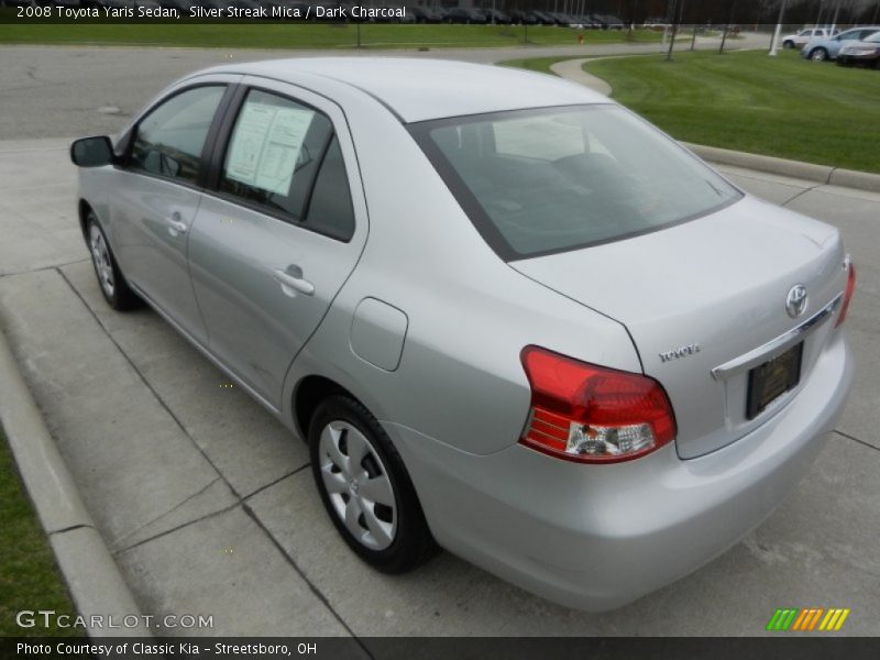 Silver Streak Mica / Dark Charcoal 2008 Toyota Yaris Sedan