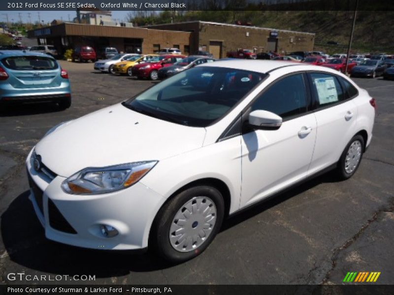 Oxford White / Charcoal Black 2012 Ford Focus SE SFE Sedan
