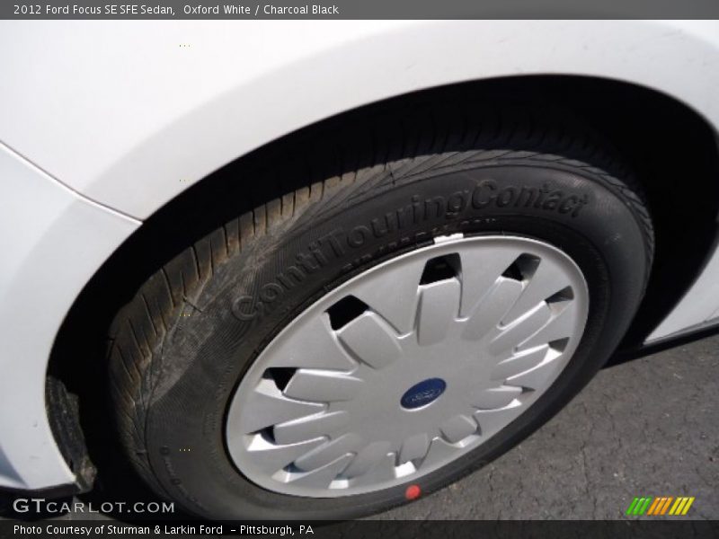 Oxford White / Charcoal Black 2012 Ford Focus SE SFE Sedan