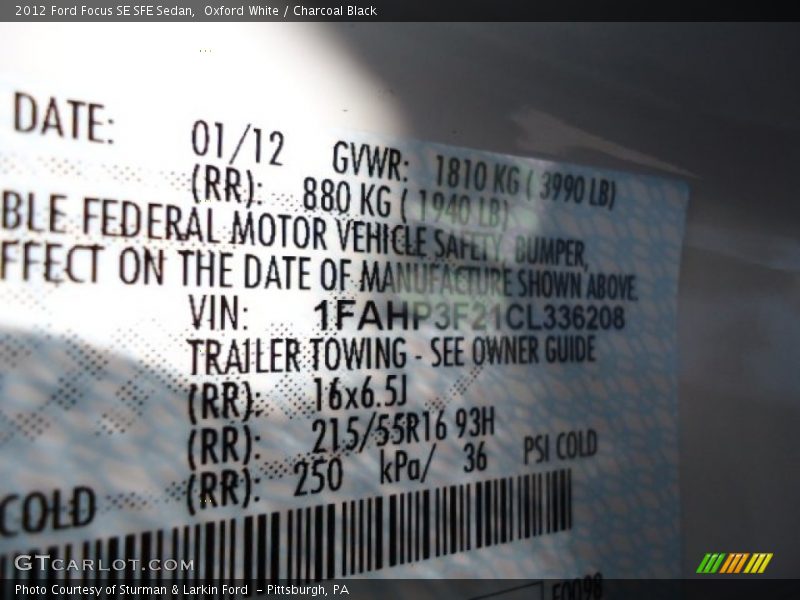 Oxford White / Charcoal Black 2012 Ford Focus SE SFE Sedan