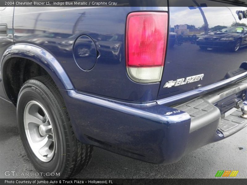 Indigo Blue Metallic / Graphite Gray 2004 Chevrolet Blazer LS