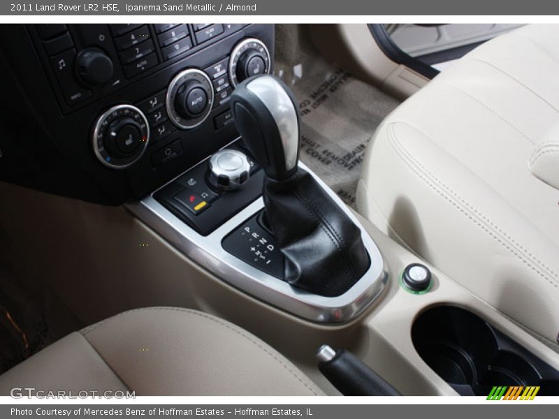 Ipanema Sand Metallic / Almond 2011 Land Rover LR2 HSE