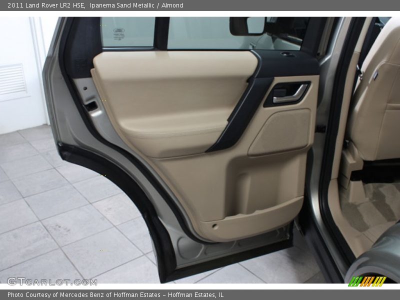 Ipanema Sand Metallic / Almond 2011 Land Rover LR2 HSE