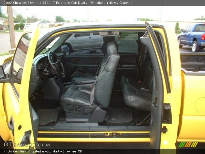  2002 Silverado 3500 LT Extended Cab Dually Graphite Interior