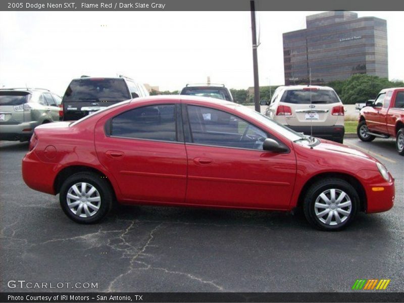 Flame Red / Dark Slate Gray 2005 Dodge Neon SXT