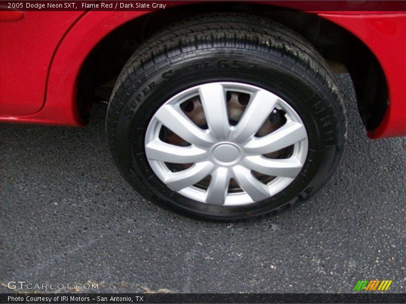 Flame Red / Dark Slate Gray 2005 Dodge Neon SXT