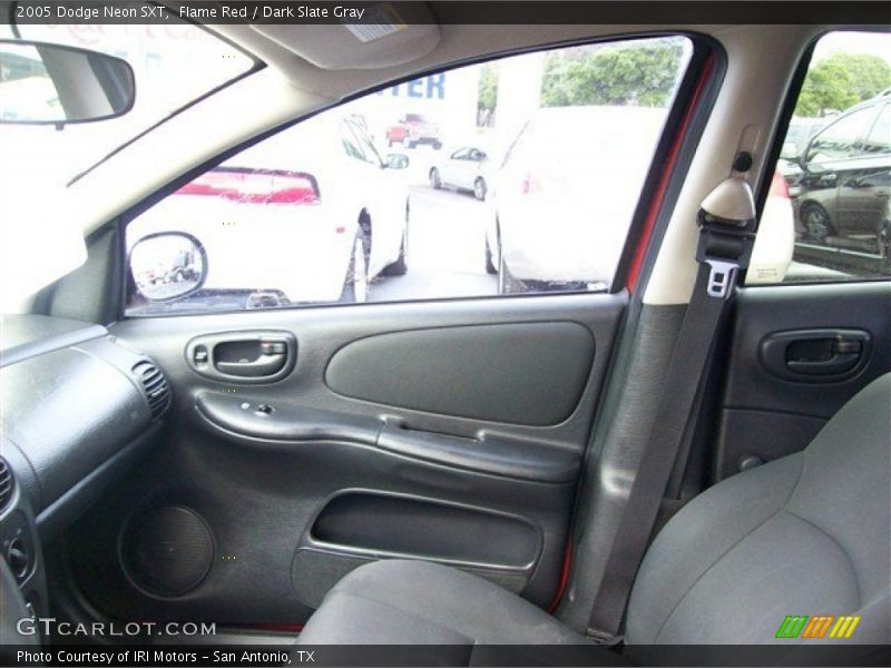 Flame Red / Dark Slate Gray 2005 Dodge Neon SXT
