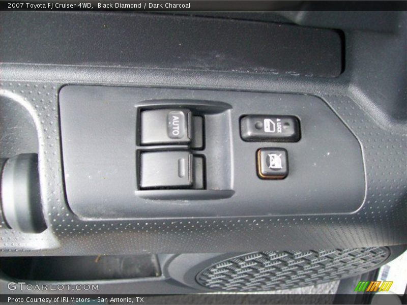 Black Diamond / Dark Charcoal 2007 Toyota FJ Cruiser 4WD