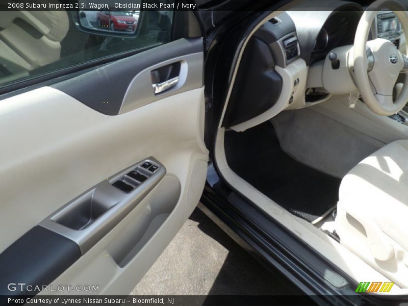 Obsidian Black Pearl / Ivory 2008 Subaru Impreza 2.5i Wagon
