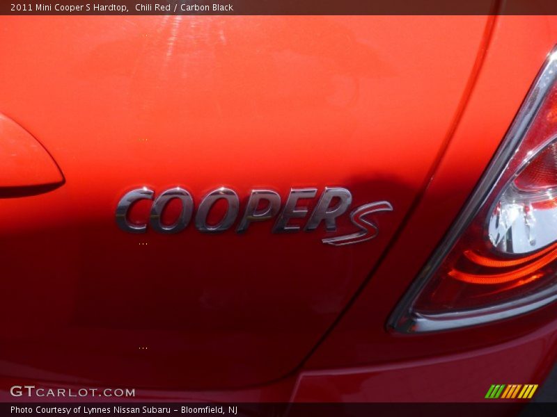 Chili Red / Carbon Black 2011 Mini Cooper S Hardtop