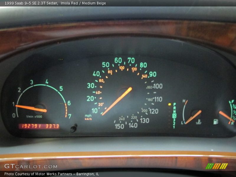  1999 9-5 SE 2.3T Sedan SE 2.3T Sedan Gauges