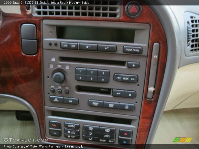 Controls of 1999 9-5 SE 2.3T Sedan