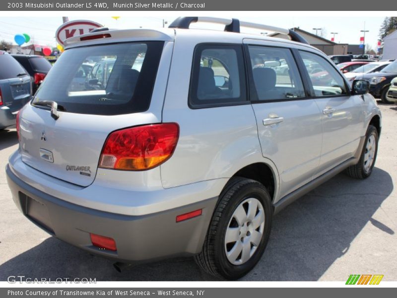 Munich Silver Metallic / Charcoal 2003 Mitsubishi Outlander LS 4WD