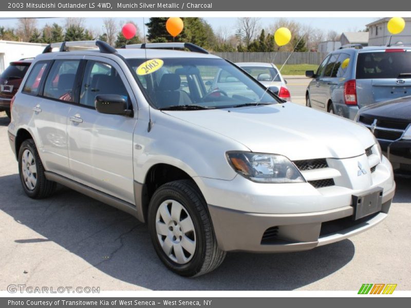 Munich Silver Metallic / Charcoal 2003 Mitsubishi Outlander LS 4WD