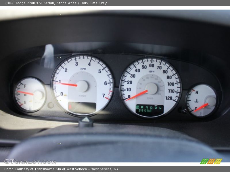 Stone White / Dark Slate Gray 2004 Dodge Stratus SE Sedan