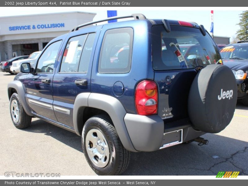 Patriot Blue Pearlcoat / Dark Slate Gray 2002 Jeep Liberty Sport 4x4