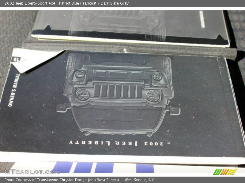 Patriot Blue Pearlcoat / Dark Slate Gray 2002 Jeep Liberty Sport 4x4