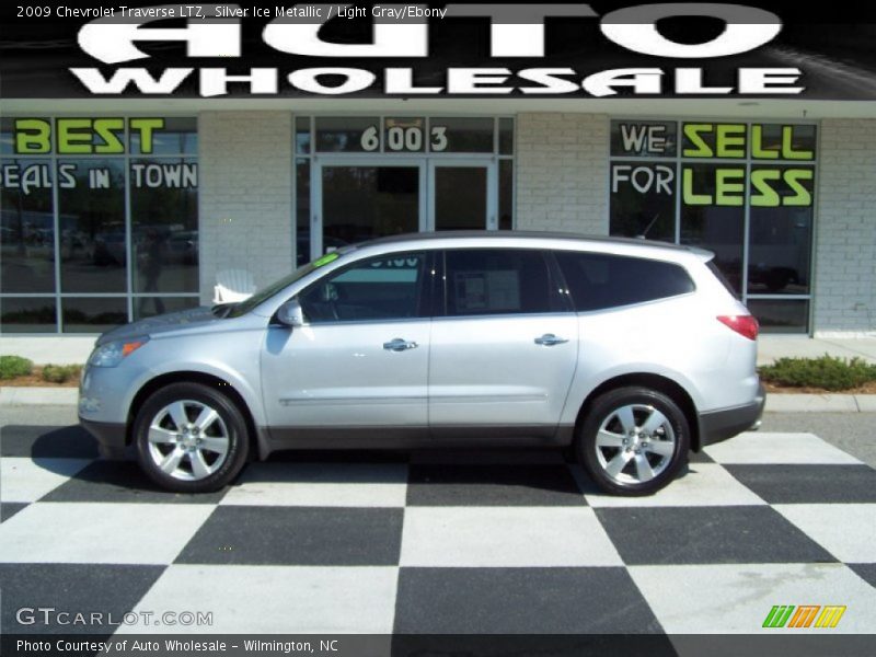 Silver Ice Metallic / Light Gray/Ebony 2009 Chevrolet Traverse LTZ