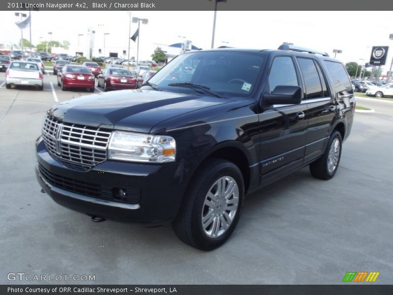 Black / Charcoal Black 2011 Lincoln Navigator 4x2