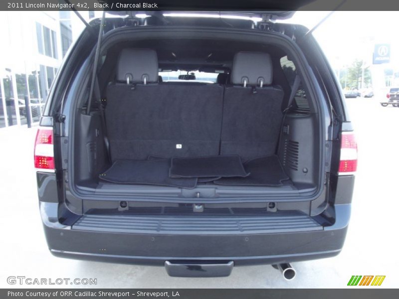 Black / Charcoal Black 2011 Lincoln Navigator 4x2