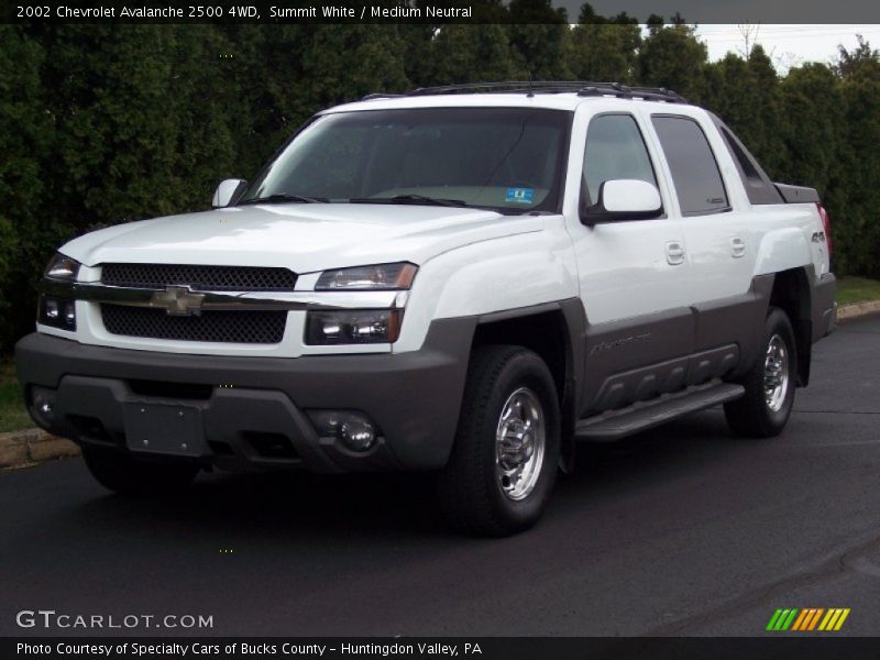 Summit White / Medium Neutral 2002 Chevrolet Avalanche 2500 4WD