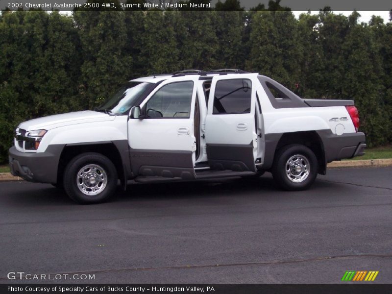 Summit White / Medium Neutral 2002 Chevrolet Avalanche 2500 4WD