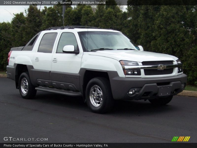 Summit White / Medium Neutral 2002 Chevrolet Avalanche 2500 4WD