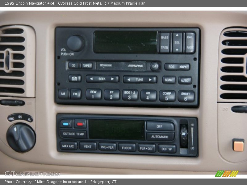 Cypress Gold Frost Metallic / Medium Prairie Tan 1999 Lincoln Navigator 4x4