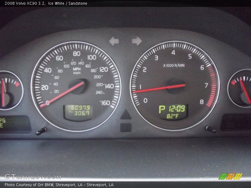 Ice White / Sandstone 2008 Volvo XC90 3.2