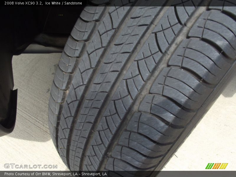 Ice White / Sandstone 2008 Volvo XC90 3.2
