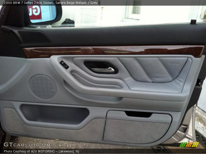 Sahara Beige Metallic / Grey 2000 BMW 7 Series 740iL Sedan