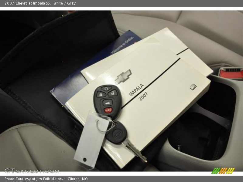 White / Gray 2007 Chevrolet Impala SS