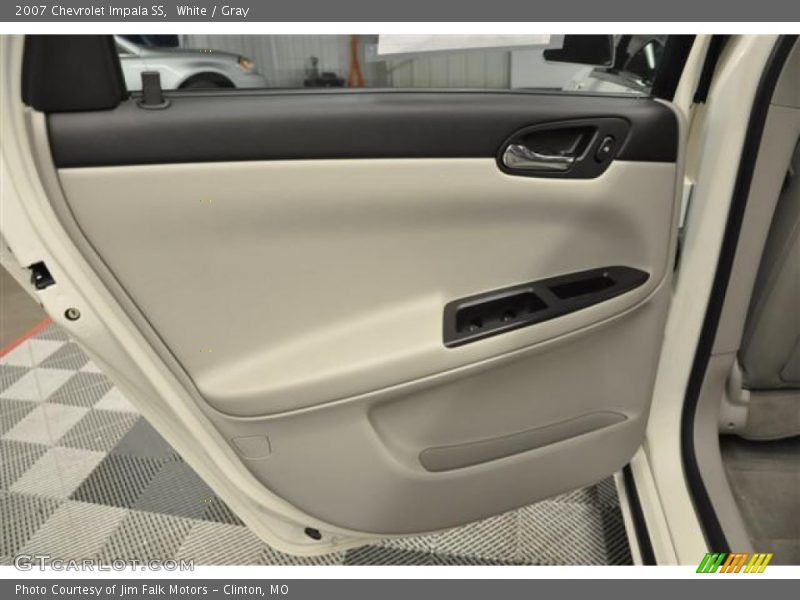 White / Gray 2007 Chevrolet Impala SS