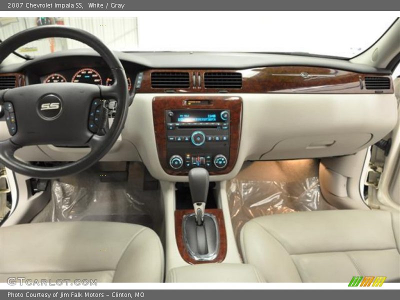 White / Gray 2007 Chevrolet Impala SS