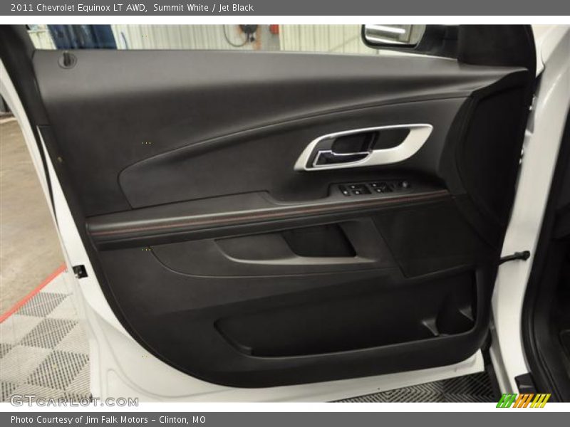 Summit White / Jet Black 2011 Chevrolet Equinox LT AWD