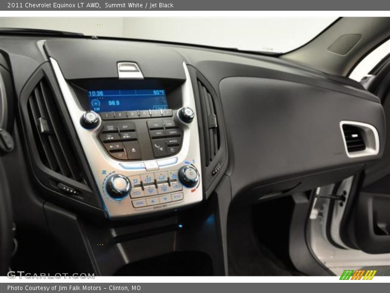 Summit White / Jet Black 2011 Chevrolet Equinox LT AWD