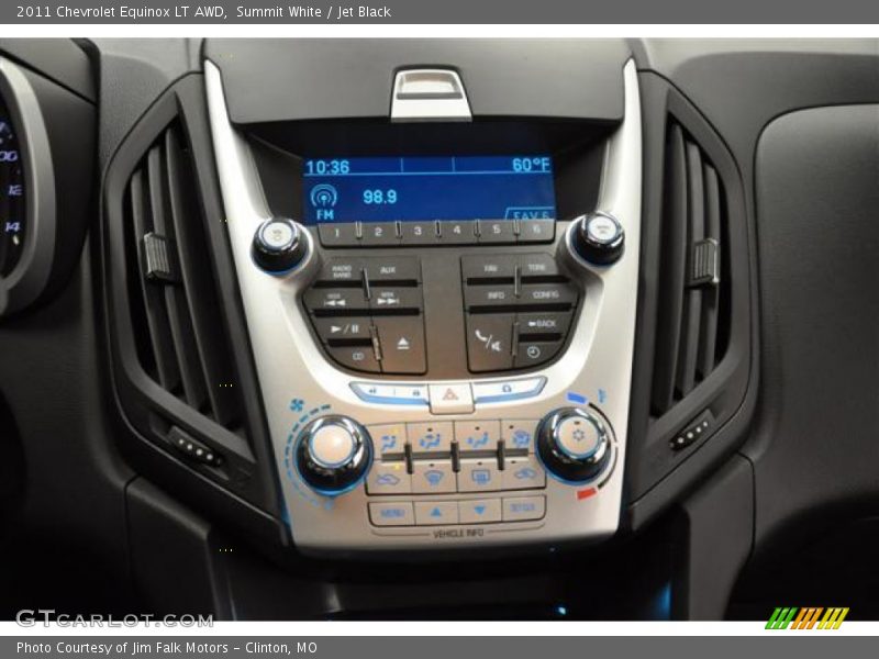 Summit White / Jet Black 2011 Chevrolet Equinox LT AWD