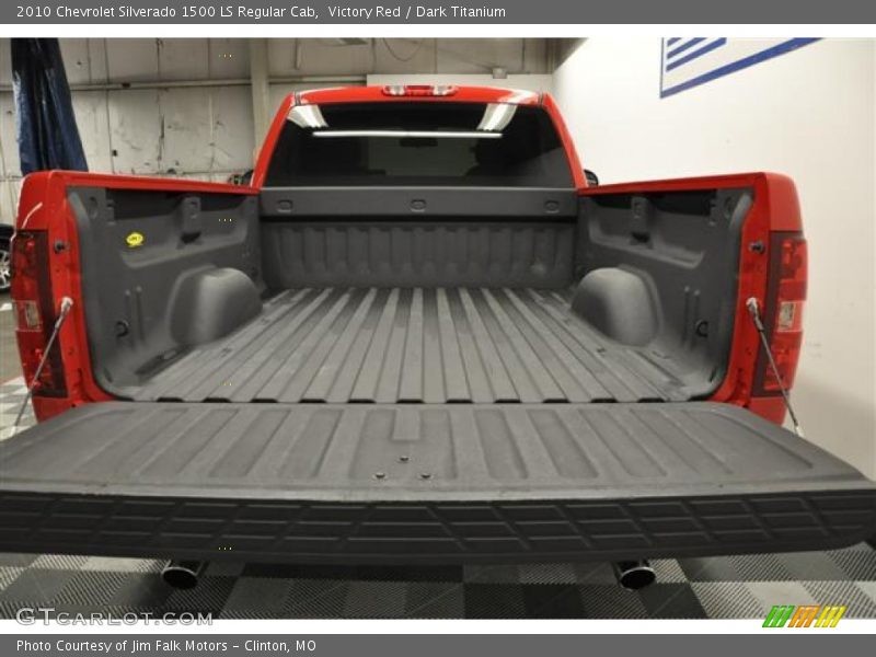 Victory Red / Dark Titanium 2010 Chevrolet Silverado 1500 LS Regular Cab