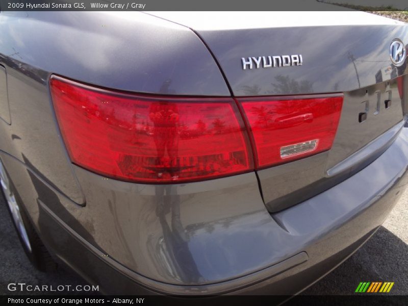 Willow Gray / Gray 2009 Hyundai Sonata GLS