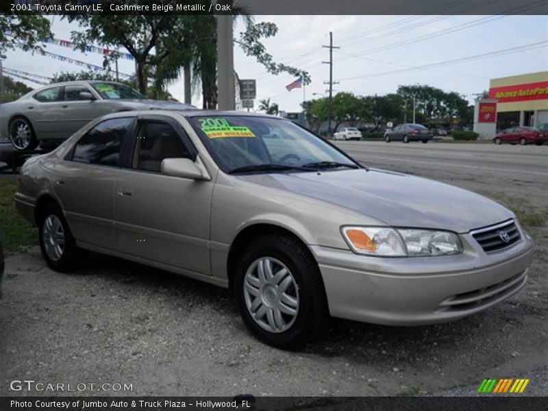 Cashmere Beige Metallic / Oak 2001 Toyota Camry LE