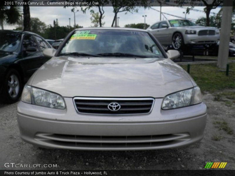 Cashmere Beige Metallic / Oak 2001 Toyota Camry LE