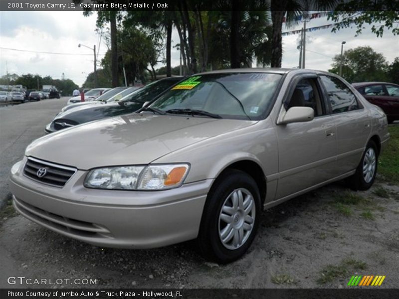 Cashmere Beige Metallic / Oak 2001 Toyota Camry LE